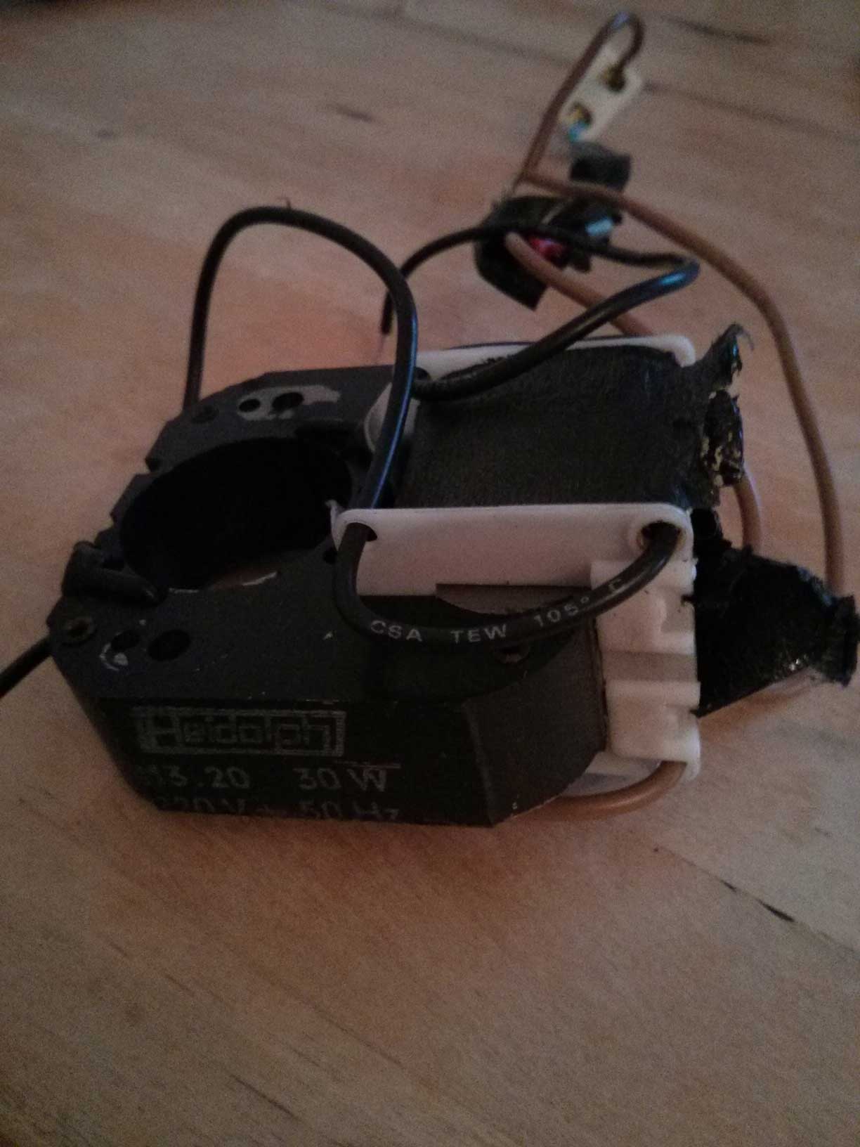 A bad image of the coil with the iron core.